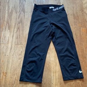 Nike Pro cropped leggings